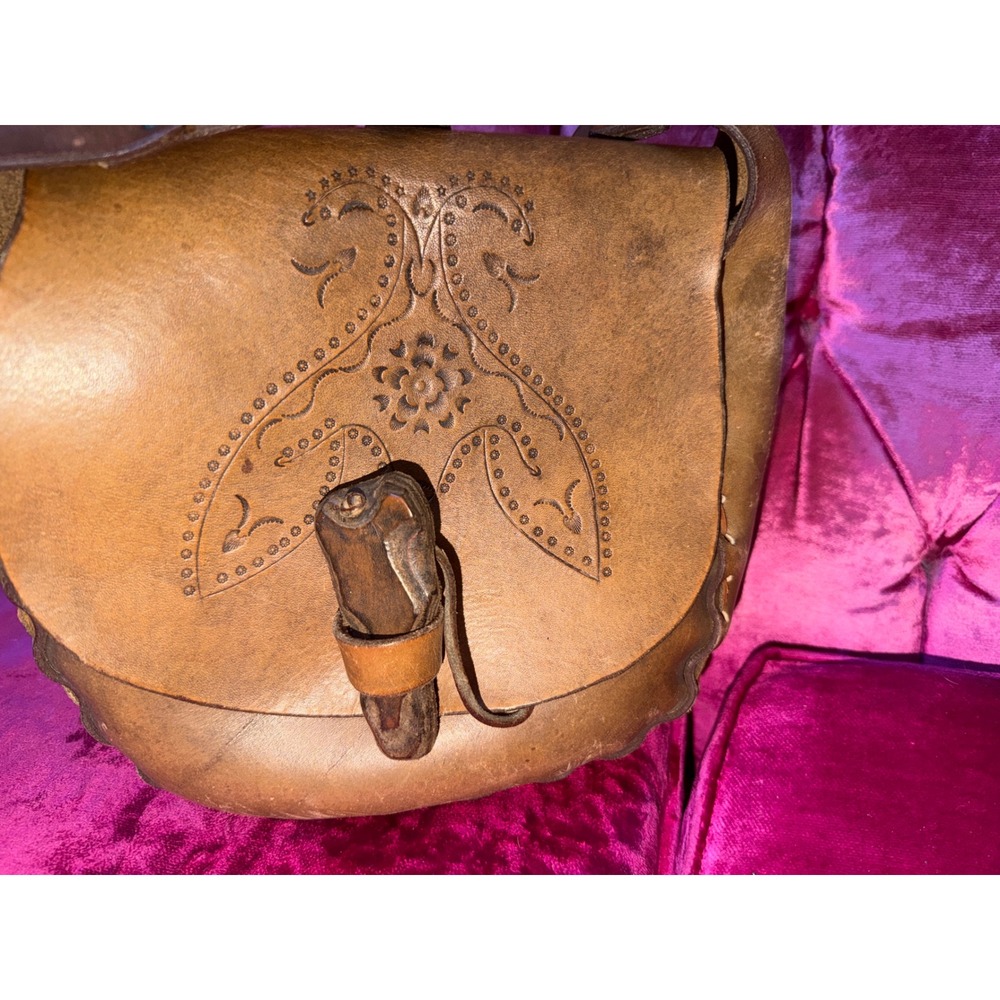 Vintage 70s Handmade Leather Tooled Bag Boho Saddle Purse Tan Wood